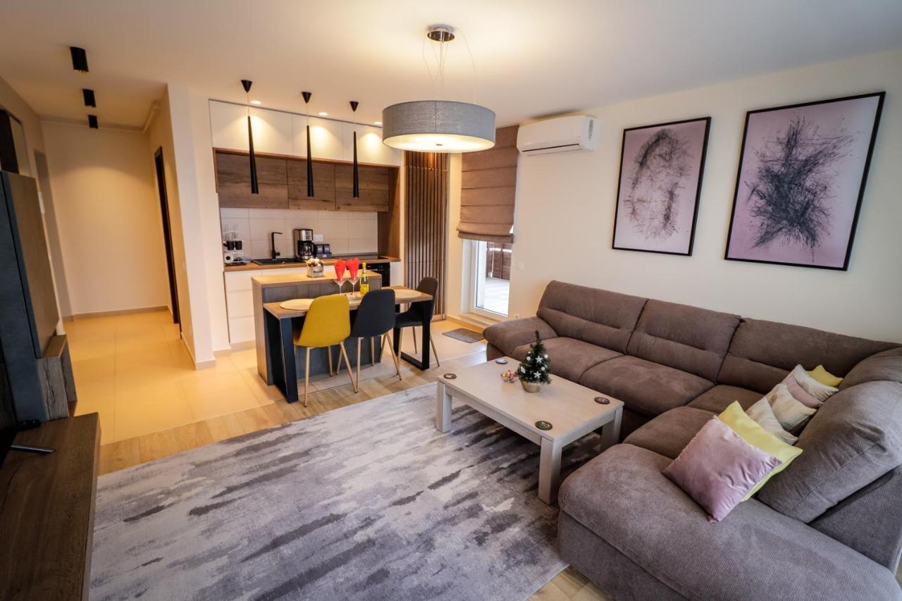 Lux Green Apartament 2 Διαμέρισμα Μπρασόβ Εξωτερικό φωτογραφία